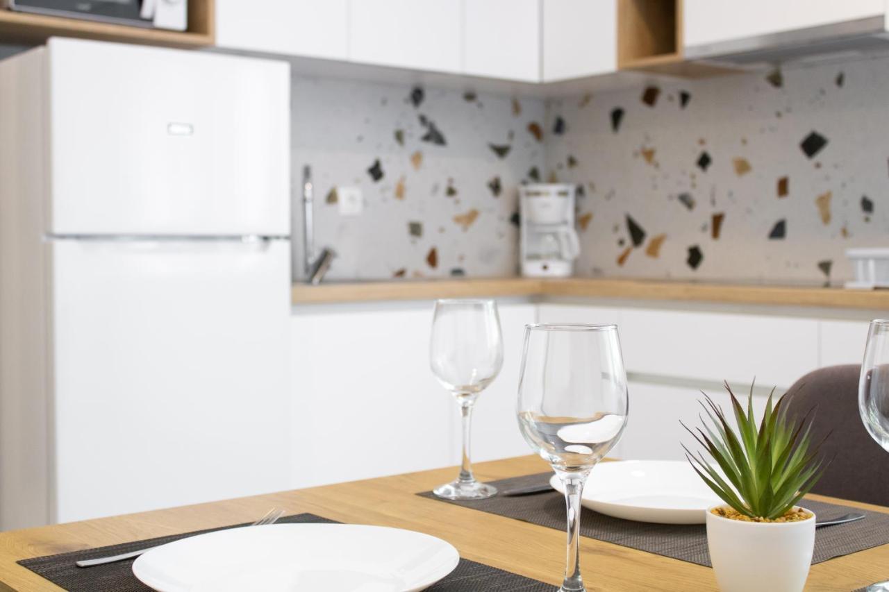 Apartments Maris Baška Voda المظهر الخارجي الصورة